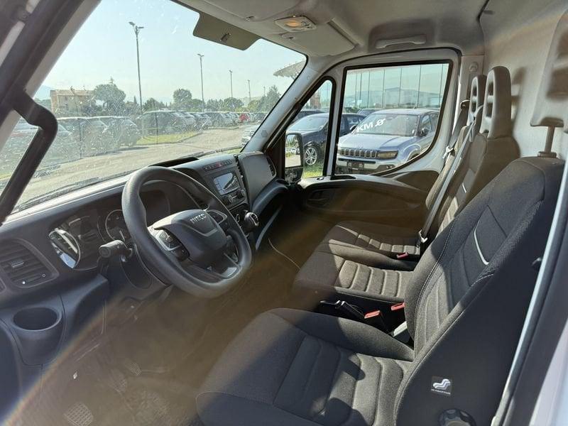 Iveco Nuovo DAILY 22 35s 16v 2.3 htp plm-tm FURGONE ** PREZZO + IVA **