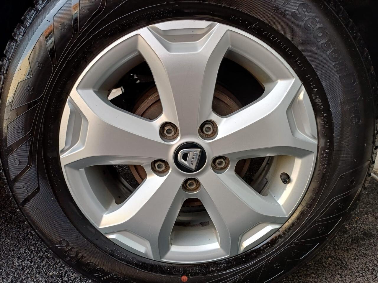 Dacia Duster GPL DI SERIE Pari al nuovo - 2020