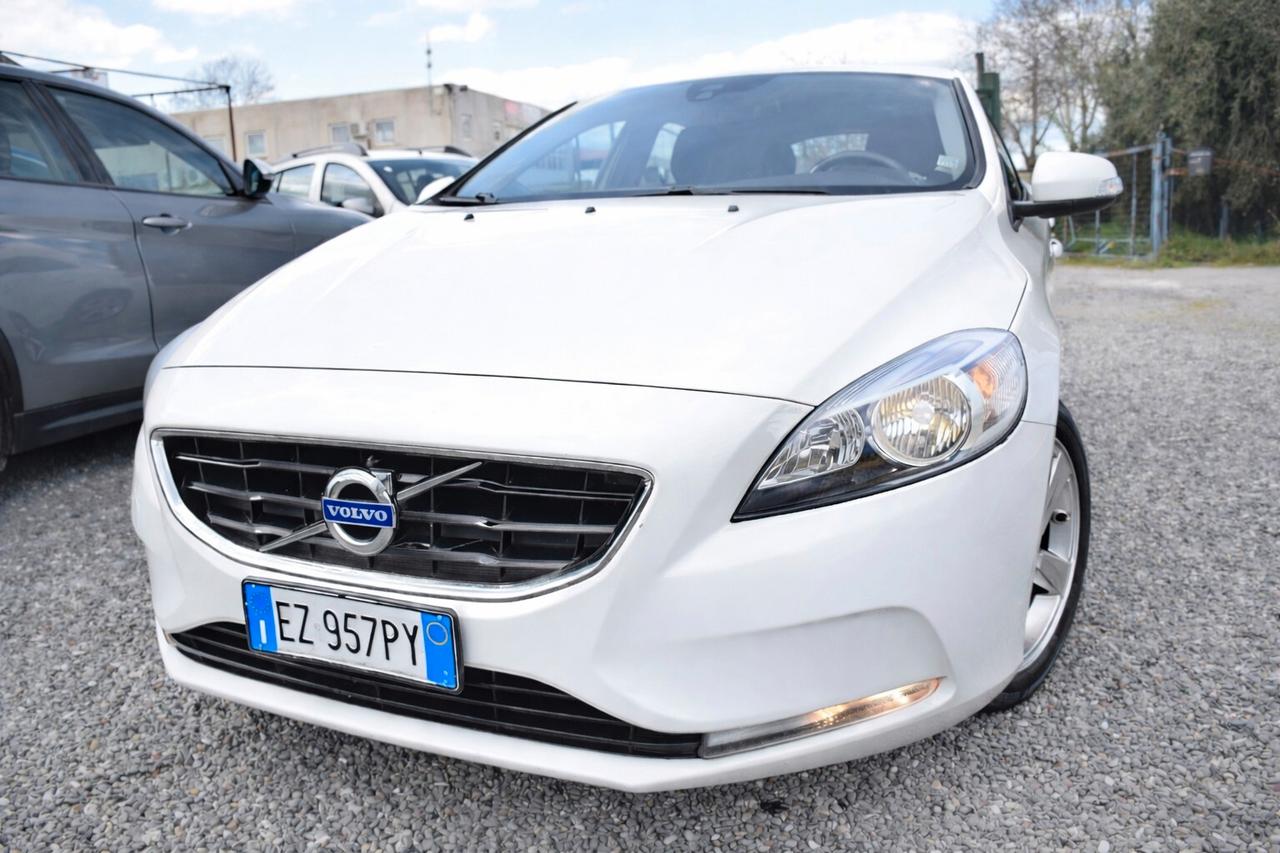 Volvo V40 GANCIO D2 1.6 115CV Business Edition NAVI CRUISE SENSORI BT OK NEOPATENTATI