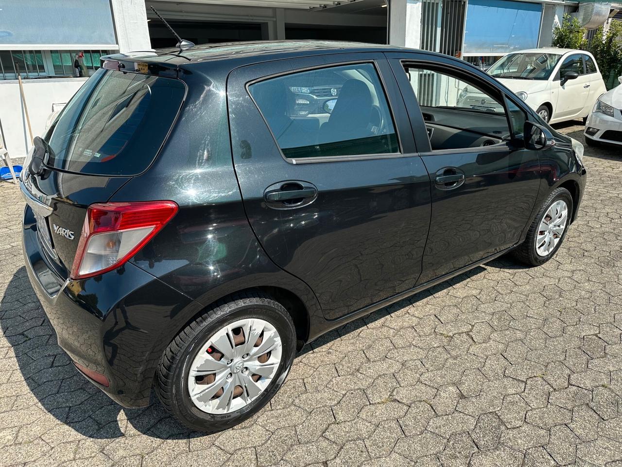 Toyota Yaris 1.0 5 porte Lounge*GRANDINATA