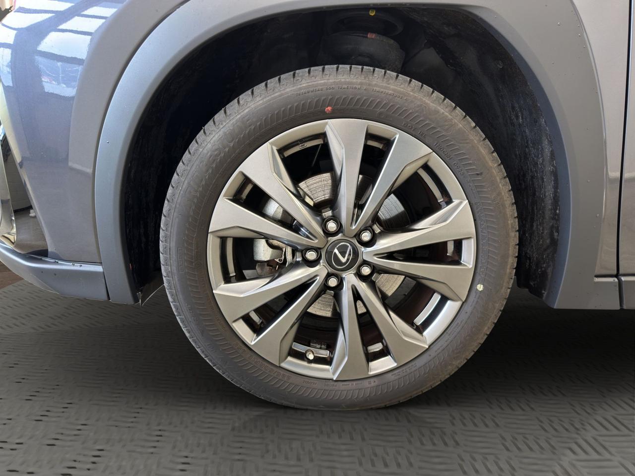 Lexus UX 250h 2.0 Design 2wd cvt