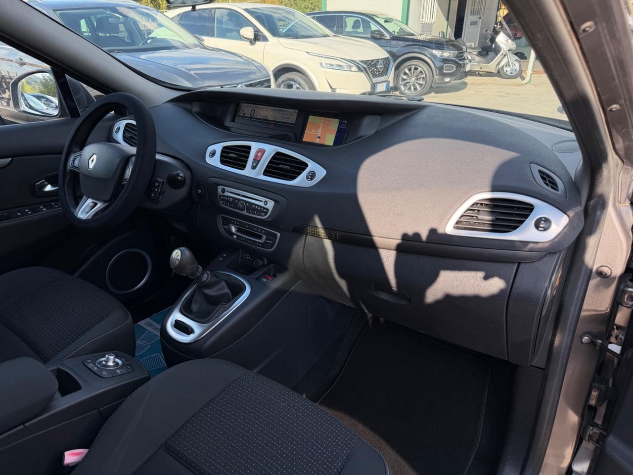 Renault SCENIC XMOD 1.5dCi 110CV