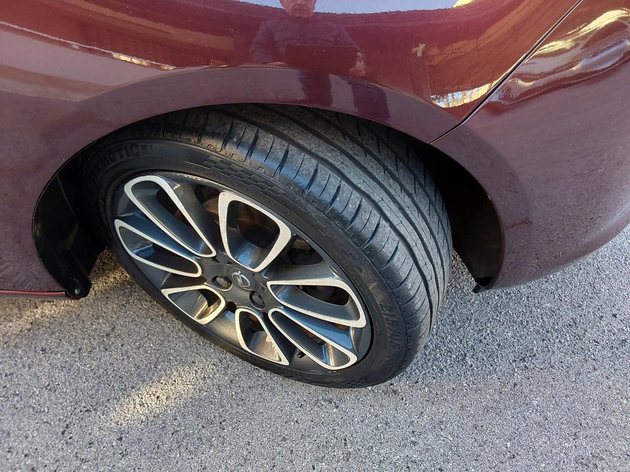 Opel Adam 1.2 70 CV Glam