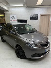 Lancia Ypsilon Hybrid 50.000 km