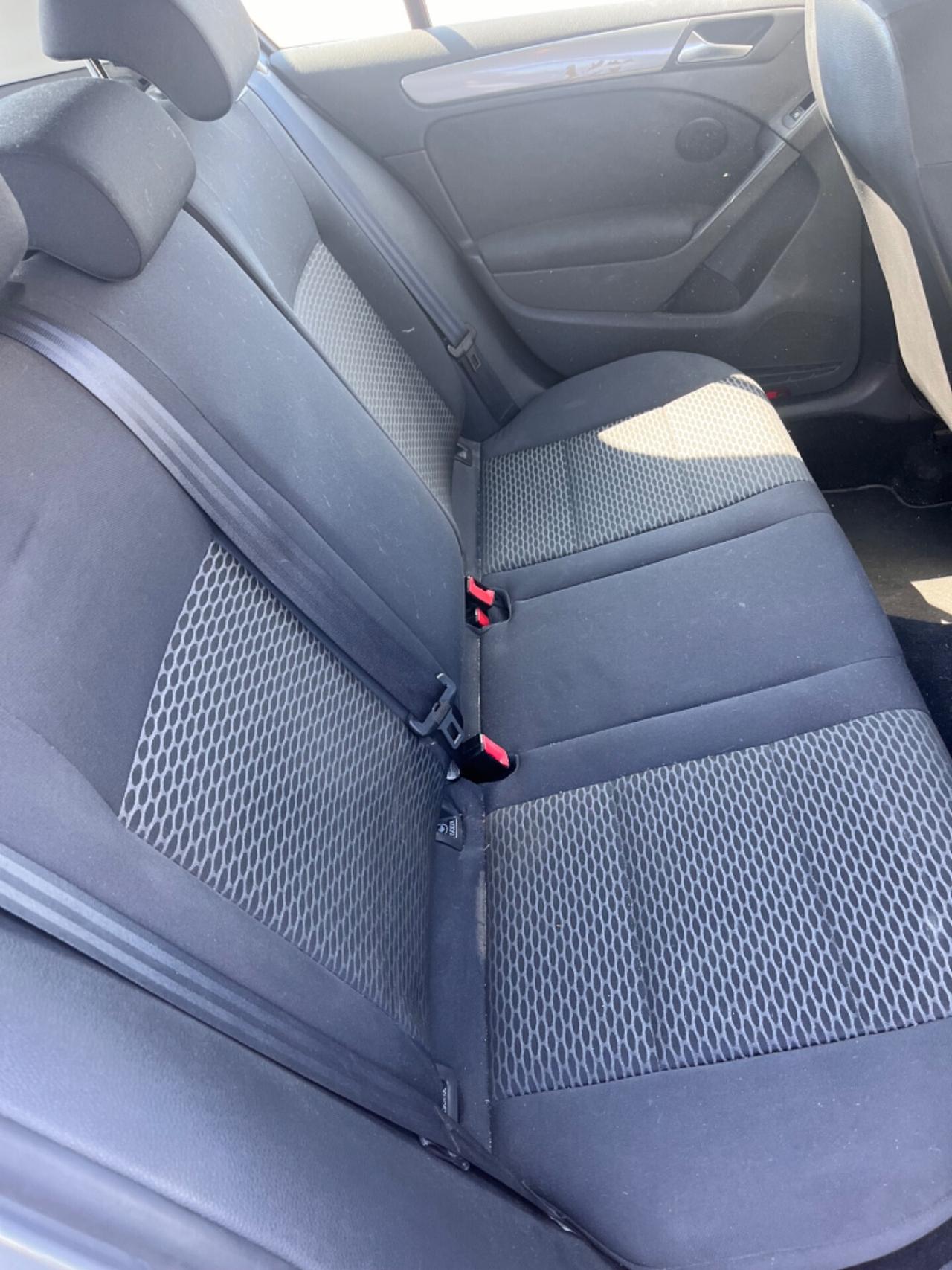 Volkswagen Golf6 1.6TDI Sport Edition NEOPATENTAT