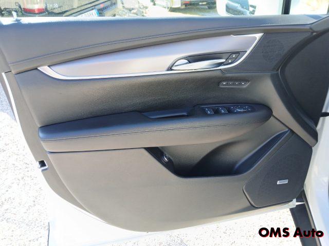 CADILLAC XT5 3.6L V6 AWD AT Premium