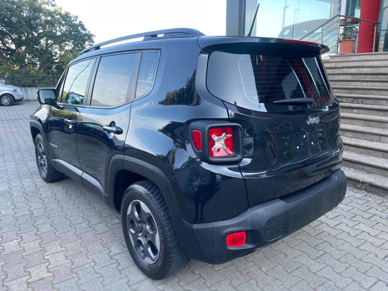 Jeep Renegade 1.6 Mjt 120 CV Limited total black