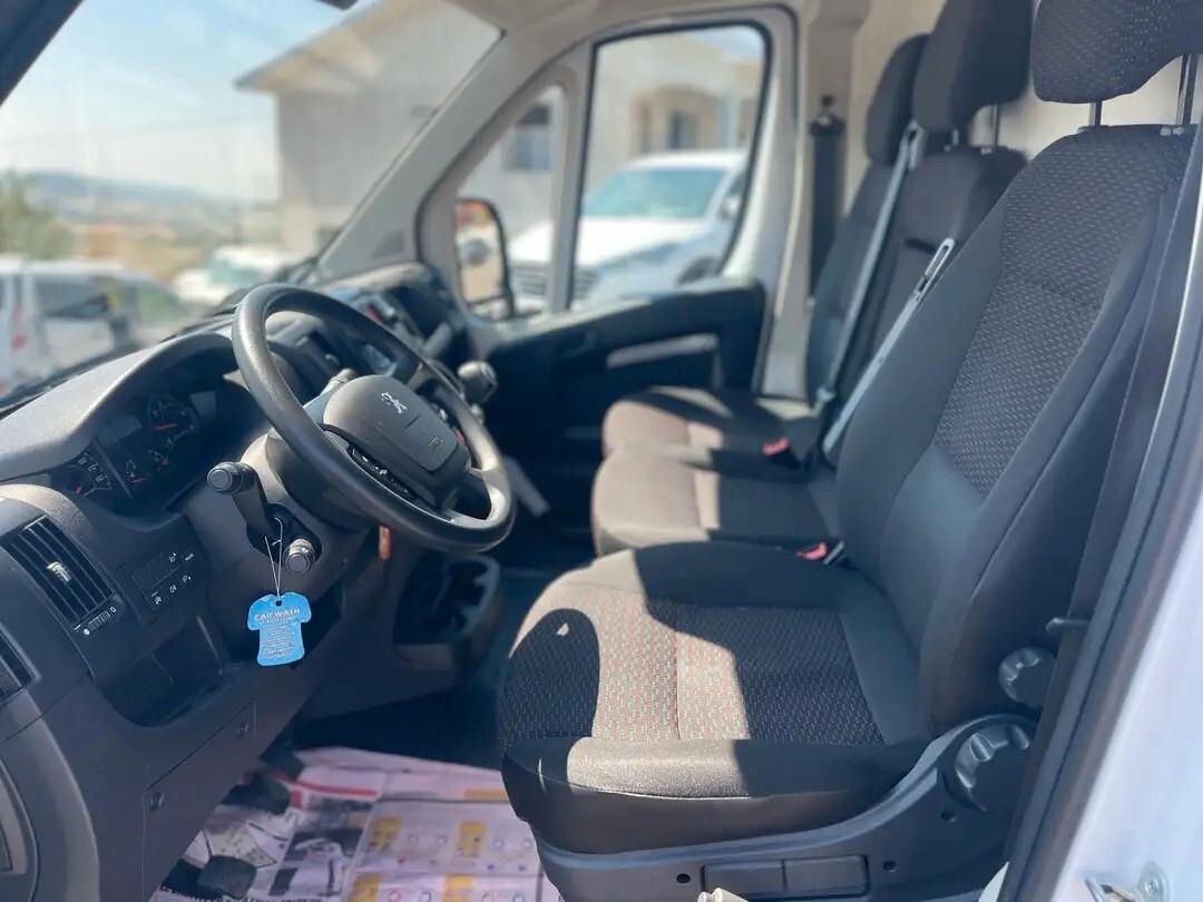 Peugeot Boxer 2.2 BlueHDi 140CV L3H2