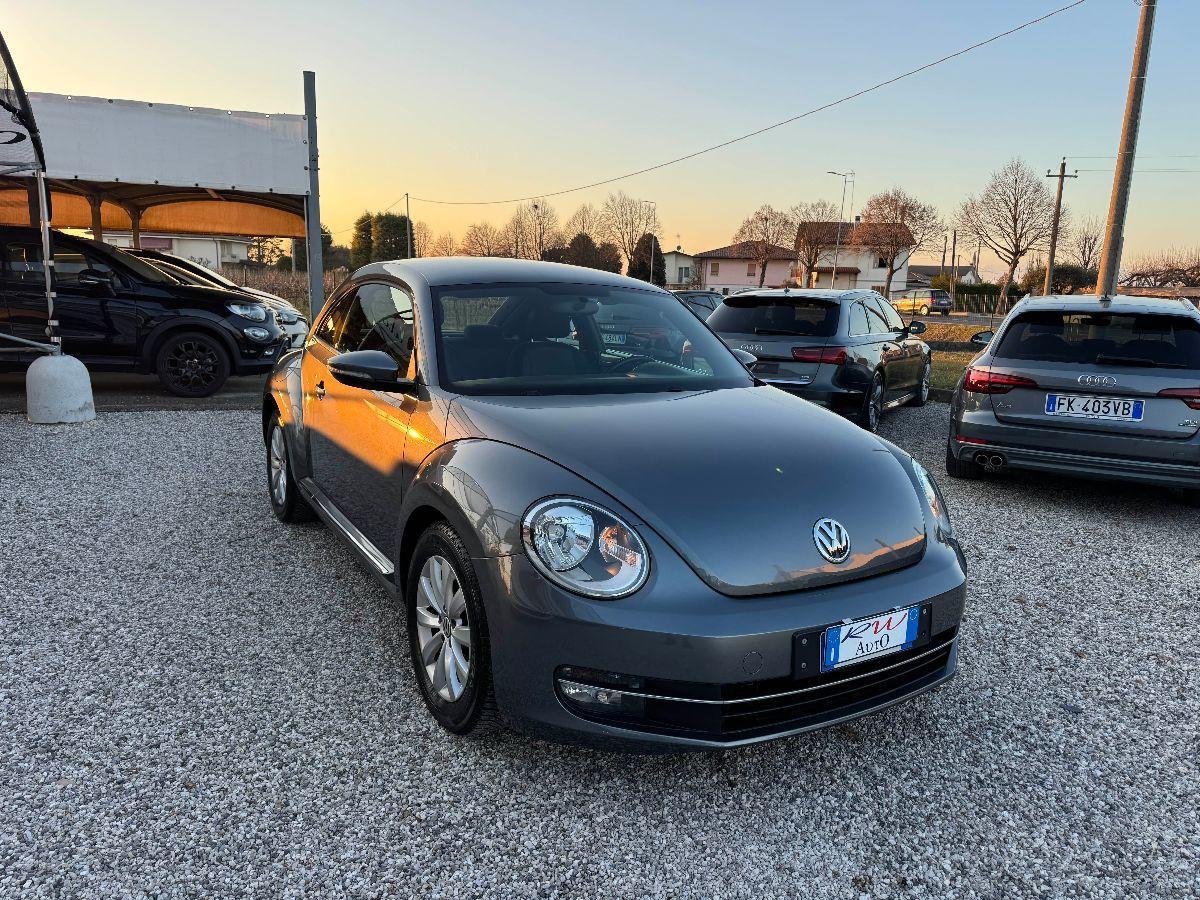 VOLKSWAGEN - Maggiolino - 1.6 TDI DSG Design