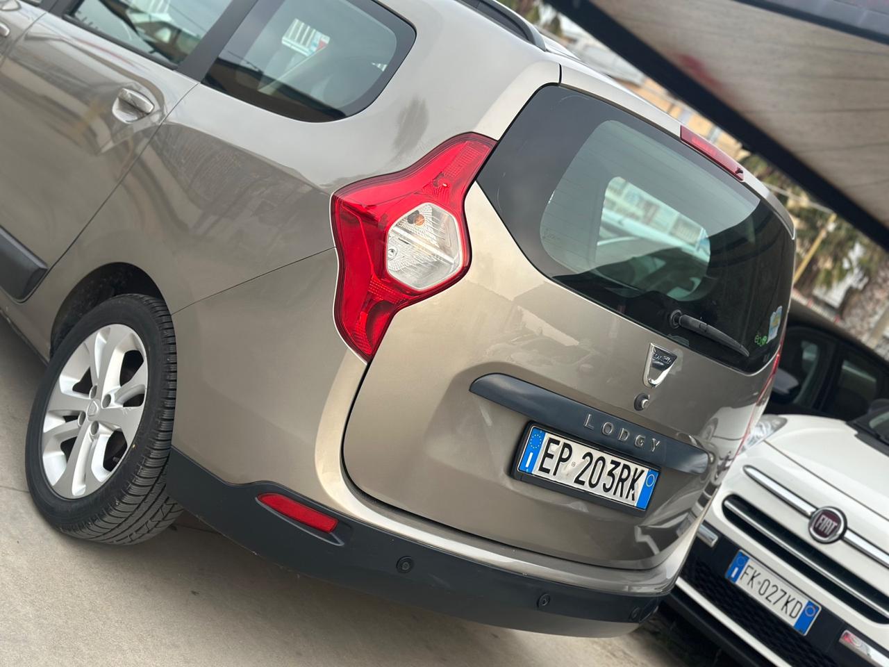 Dacia LODGY 1.5 DIESEL 2012 - SPAZIOSO, NAVIGATORE