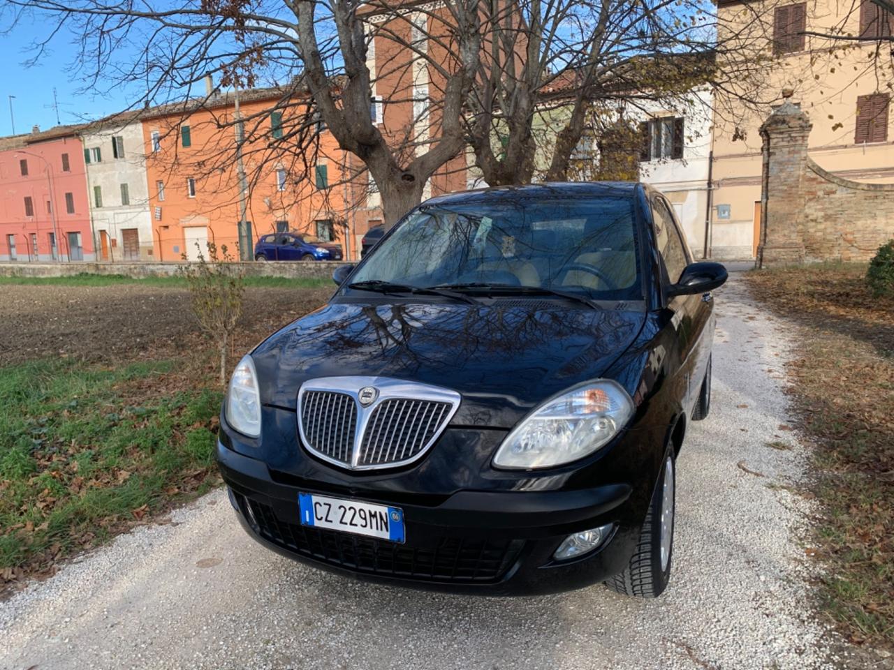 Lancia Ypsilon 1.2 Oro accessoriata