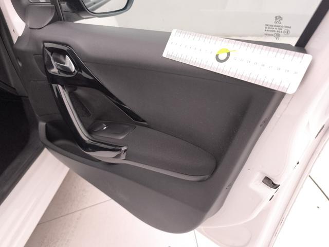 PEUGEOT 208 1.2 puretech Active s&s 82cv 5p neopatentati