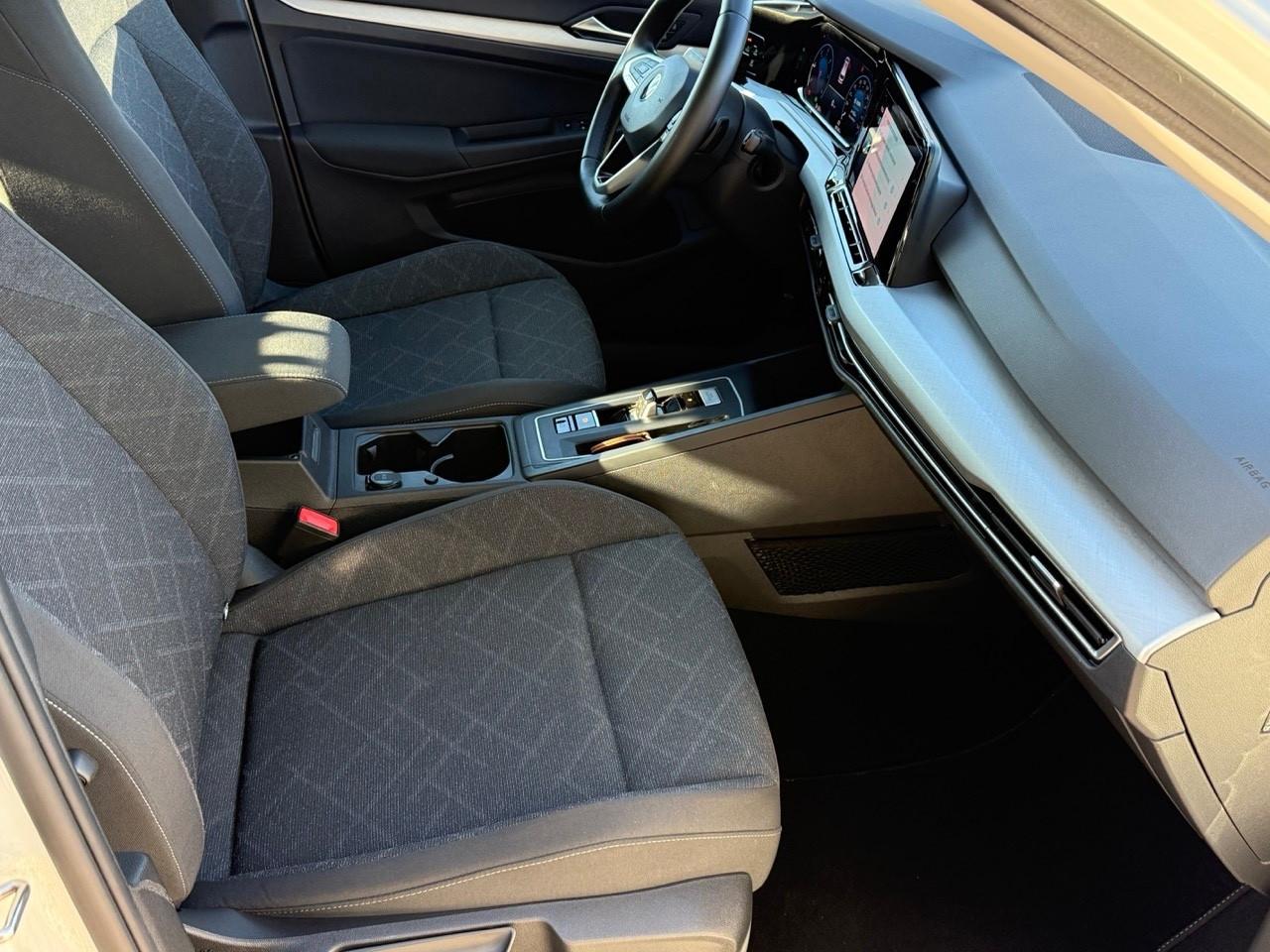 VW Golf 2.0 TDI SCR DSG Life 2022 PREZZO REALE