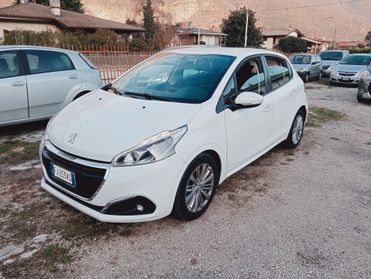 Peugeot 208 PureTech 82 5p. GPL Access