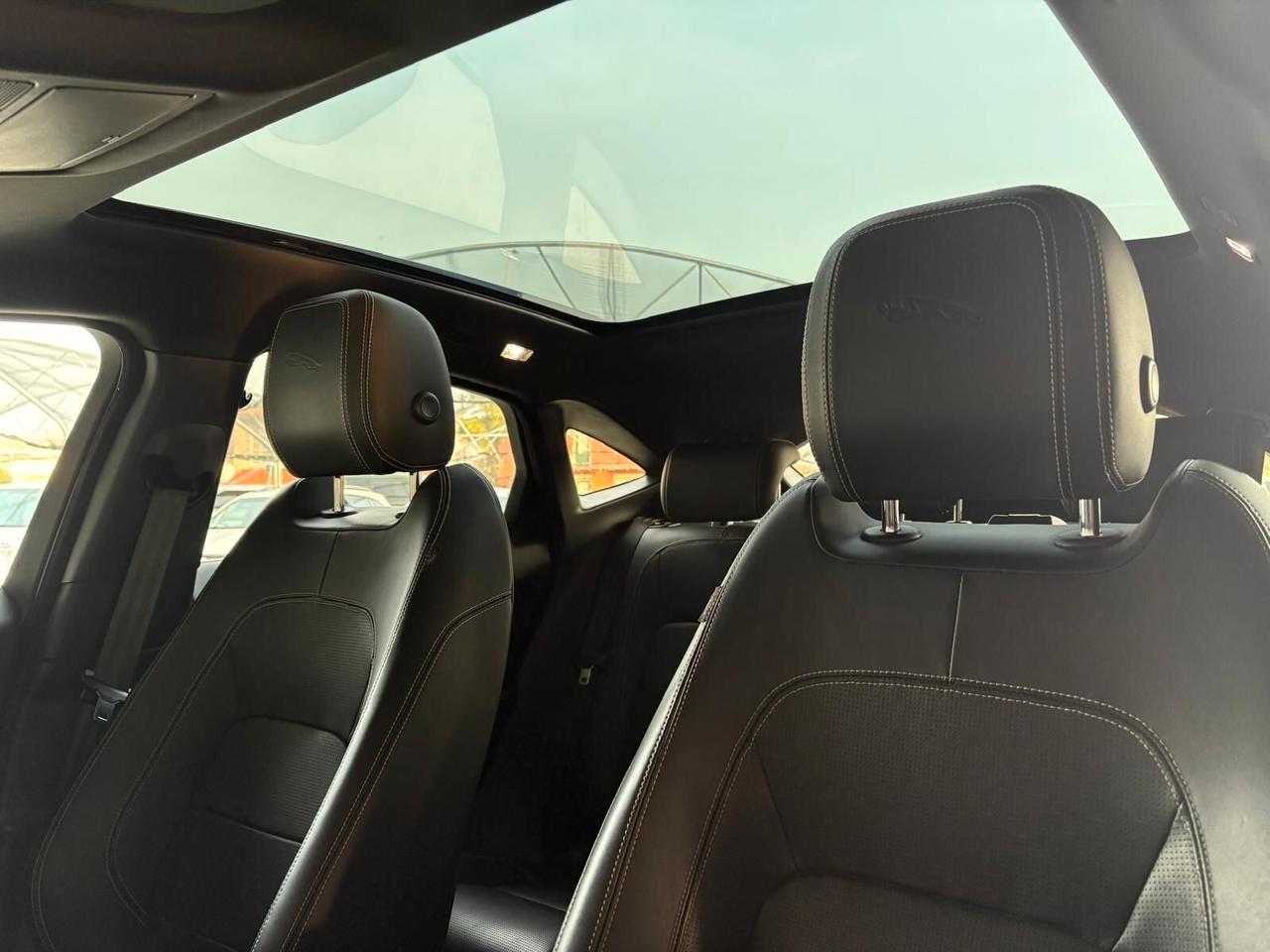 Jaguar E-Pace 2.0 300 CV AWD aut. R-Dynamic HSE