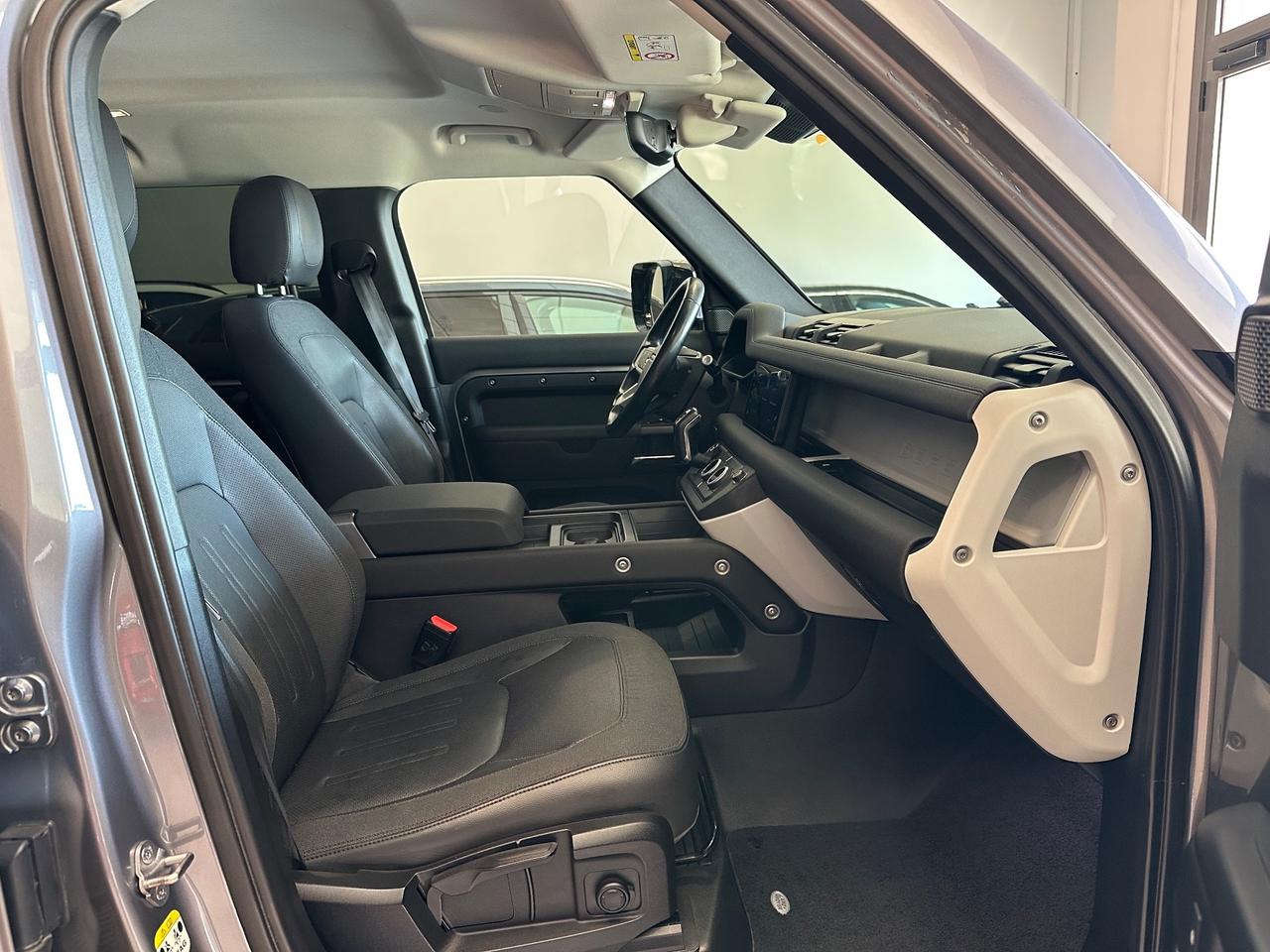 Land Rover Defender 110 2.0 SD4 AWD Auto SE