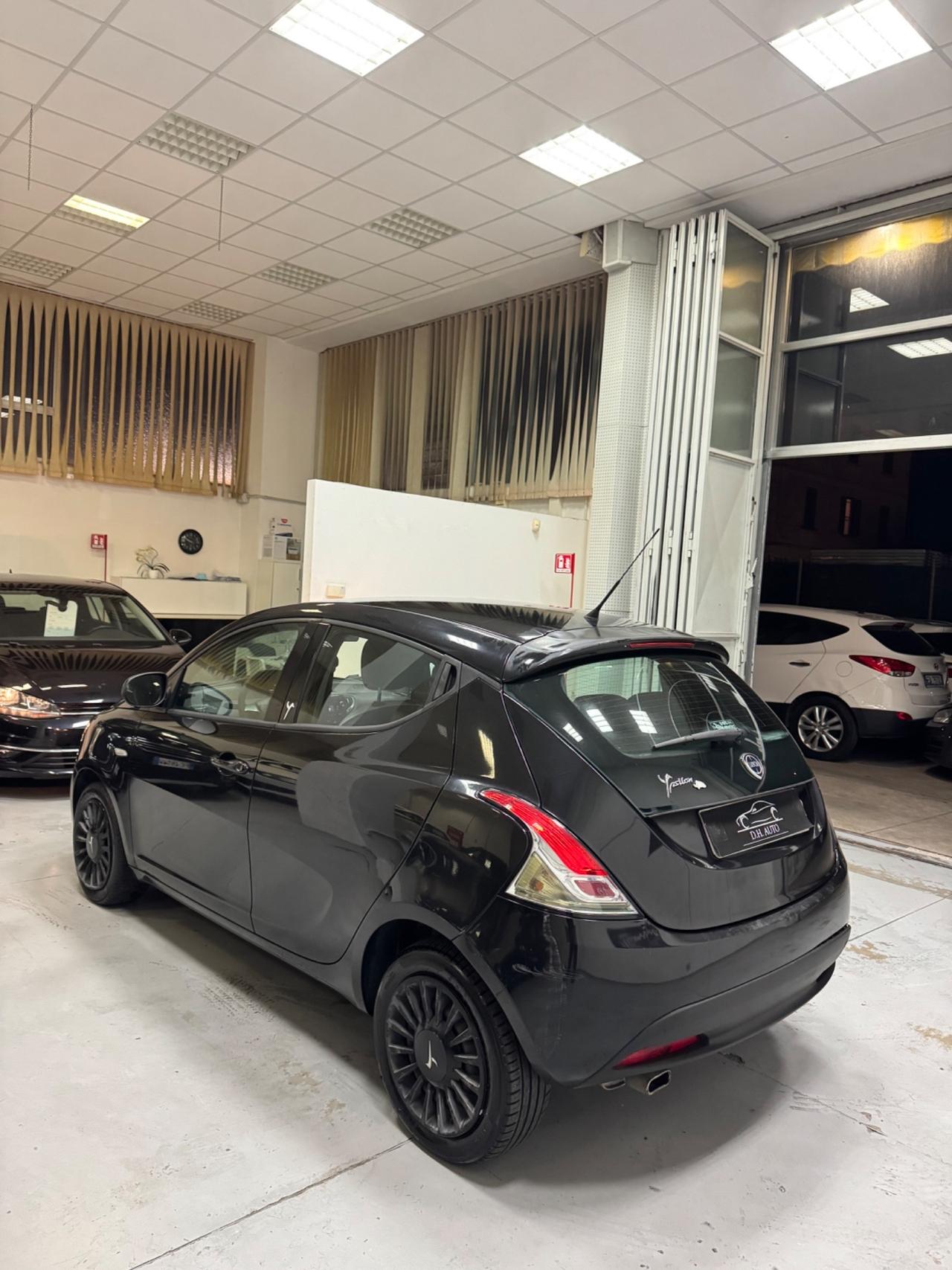 Lancia Ypsilon 1.2 69 CV 5 porte GPL Ecochic Gold
