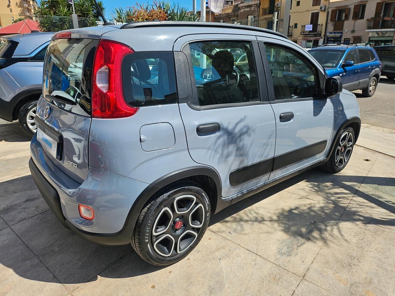 Fiat Panda 1.0 HYBRID LIFE 03/2022