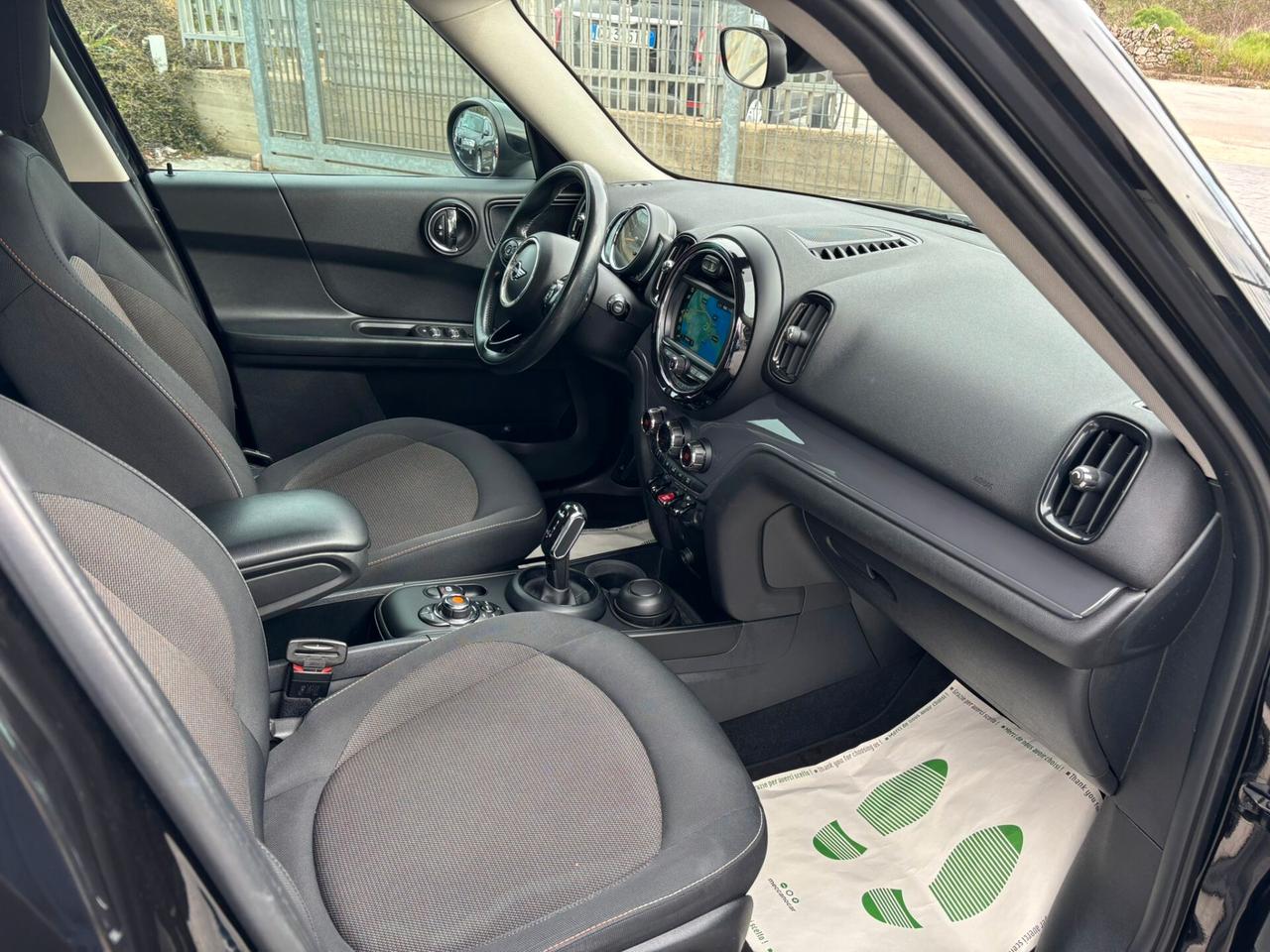 MINI ONE D COUNTRYMAN 1.5d BUSINESS AUTOMATICA