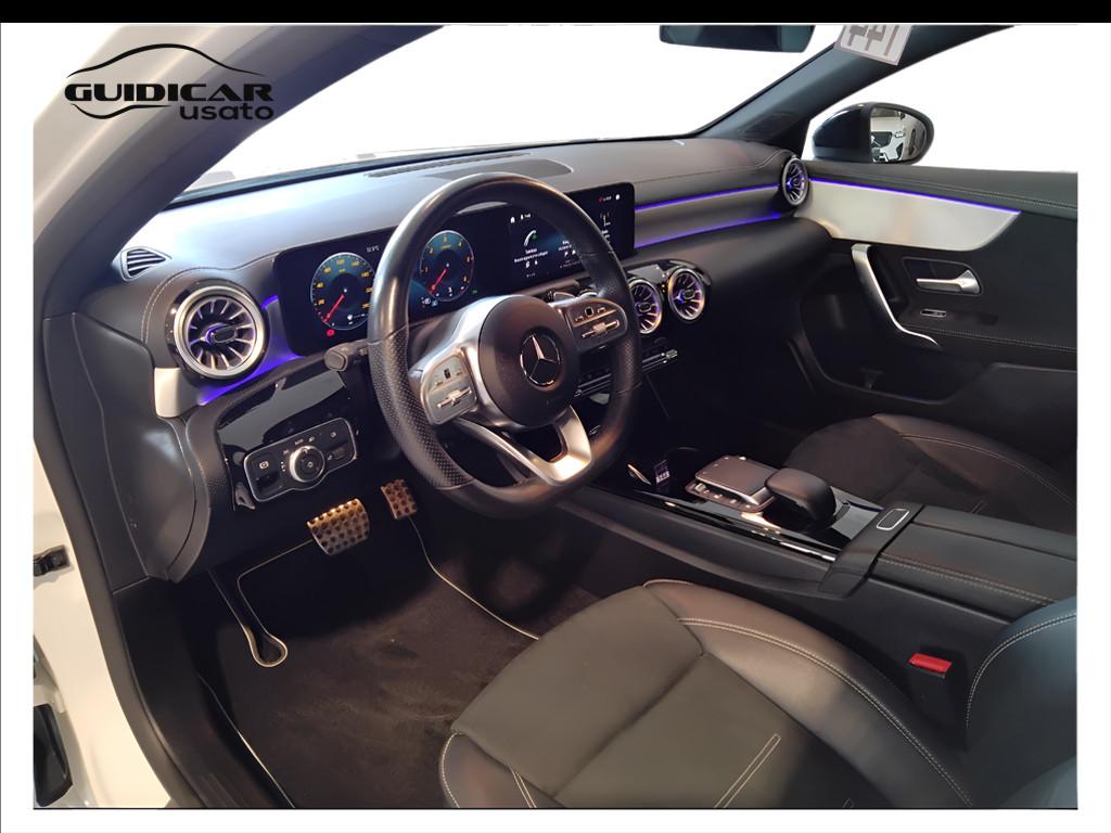 Mercedes-Benz Classe A - W177 2018 - A 180 d Premium auto