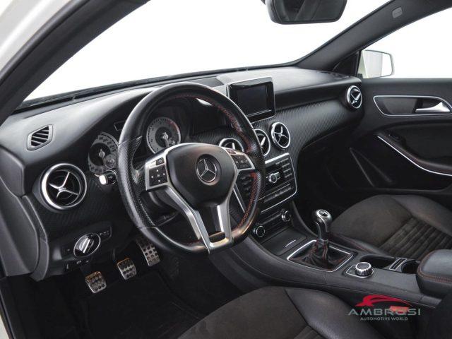 MERCEDES-BENZ A 180 180 CDI Premium