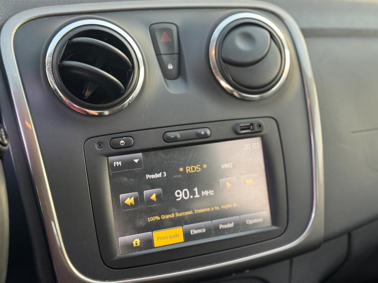 DACIA SANDERO STEPWAY 1.5 DCI PRESTIGE NAVI FULL