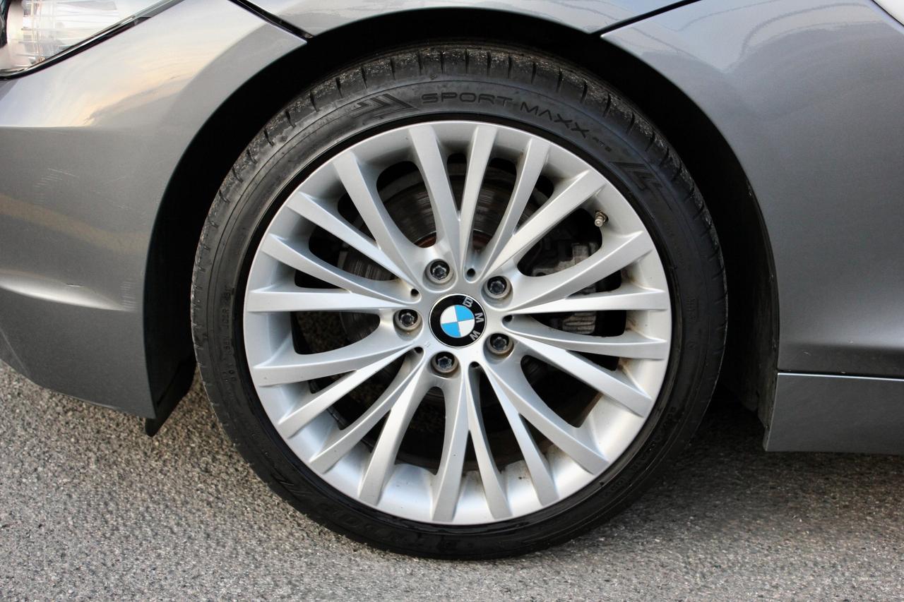 Bmw Z4 sDrive20i FARI BI-XENON SEDILI RISCALDATI
