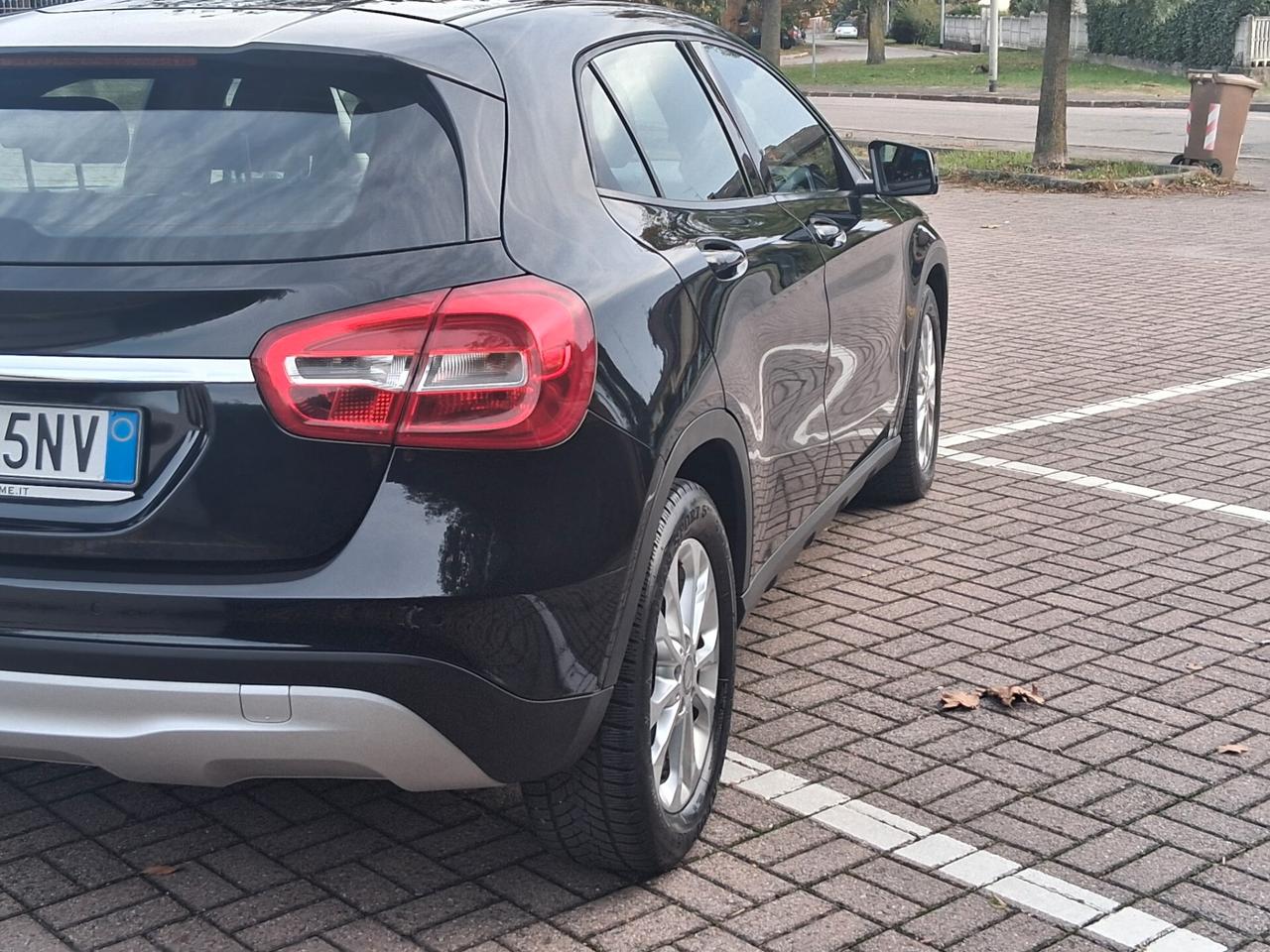 Mercedes-benz GLA 180 d Automatic Premium..CELL 320 147 1147 WUATSAPP