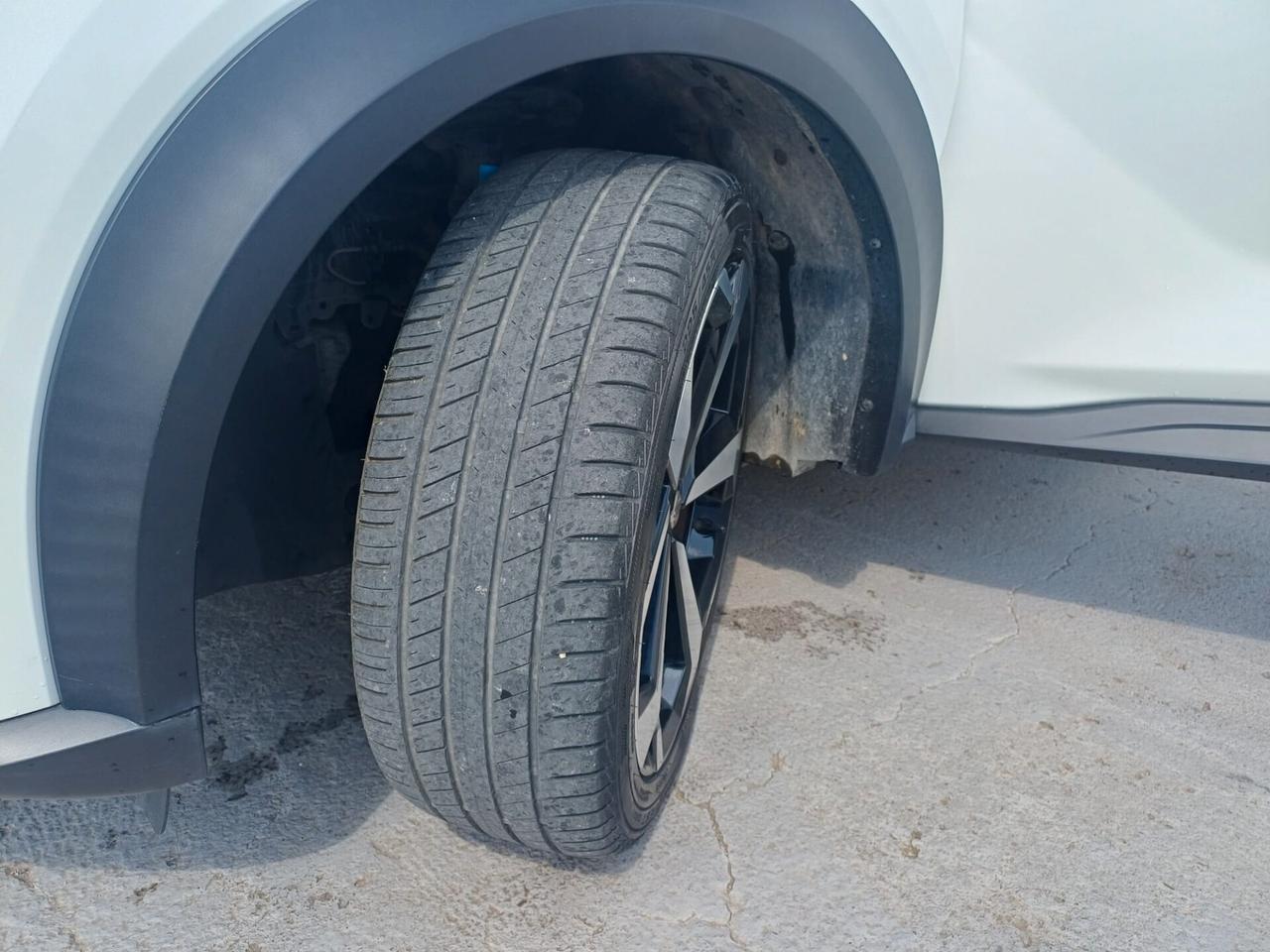 Nissan Juke 1.0 DIG-T 117 CV N-Connecta