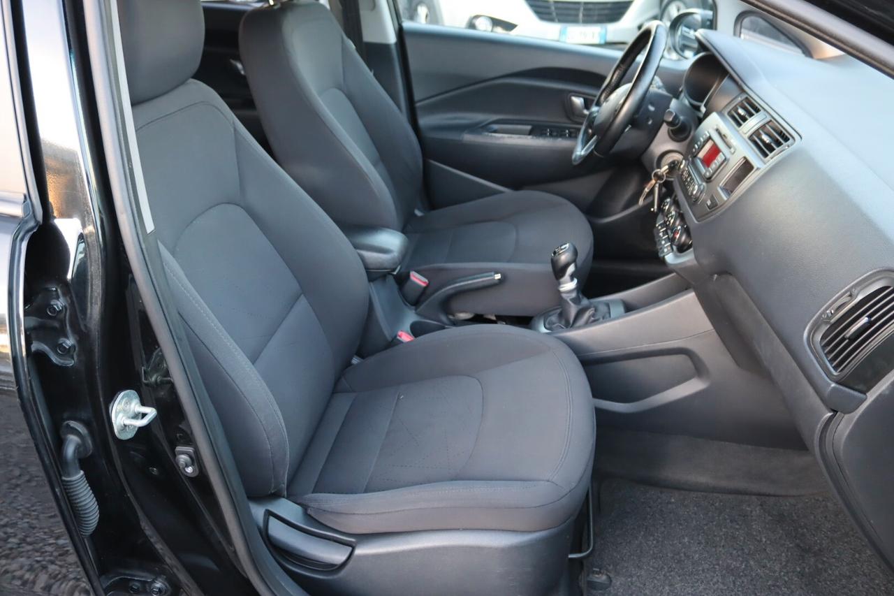 Kia Rio 1.1 CRDi 5p. Cool