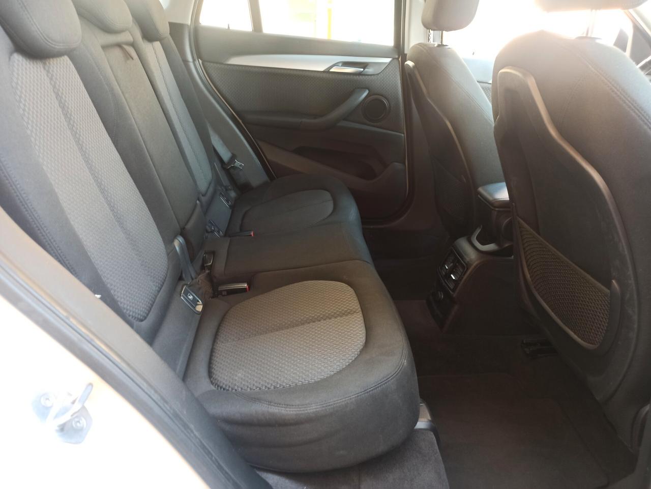 Bmw X1 sDrive18d Business