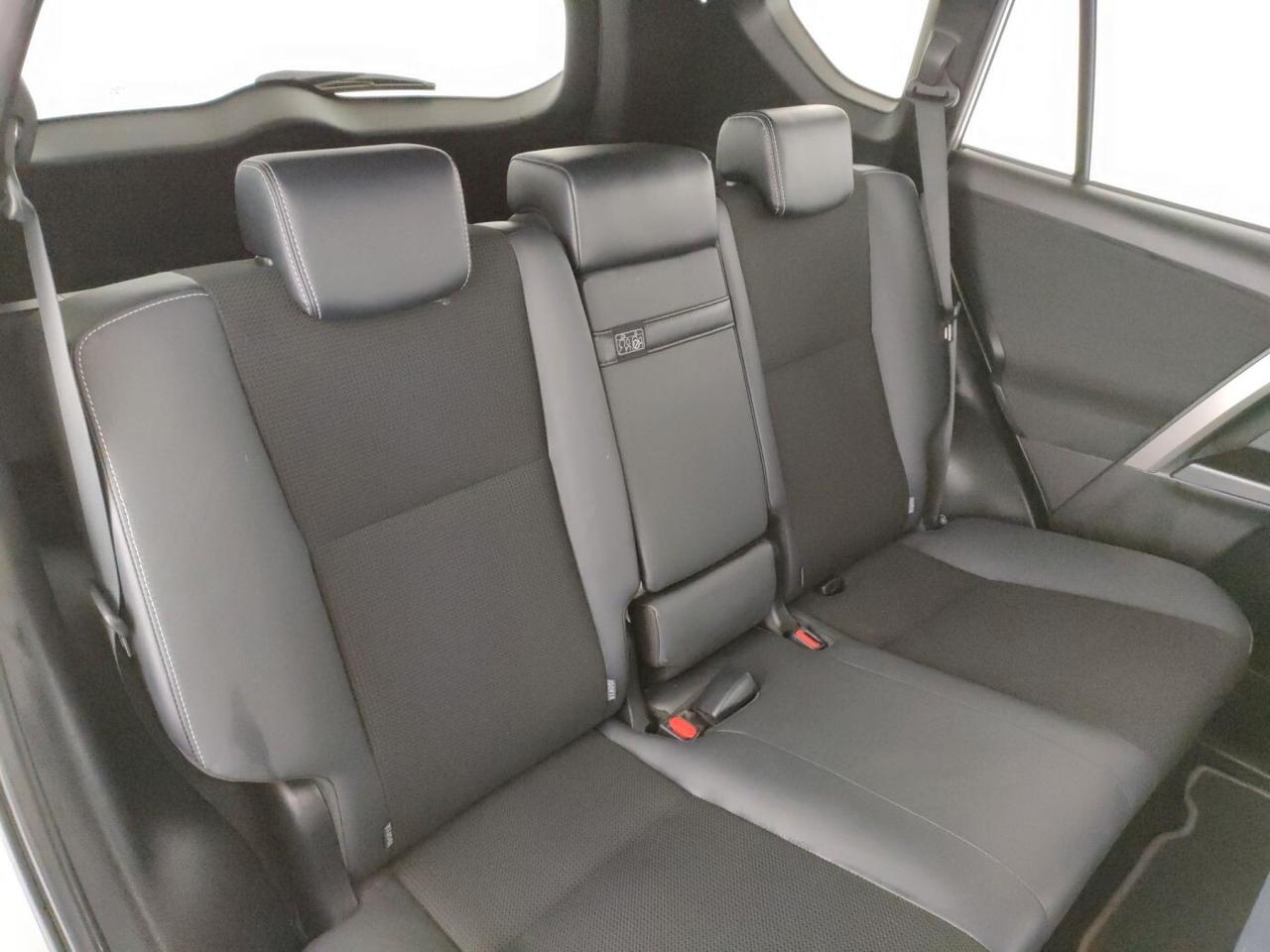 Toyota Rav4 2.5 vvt-i h Lounge 2wd e-cvt my17