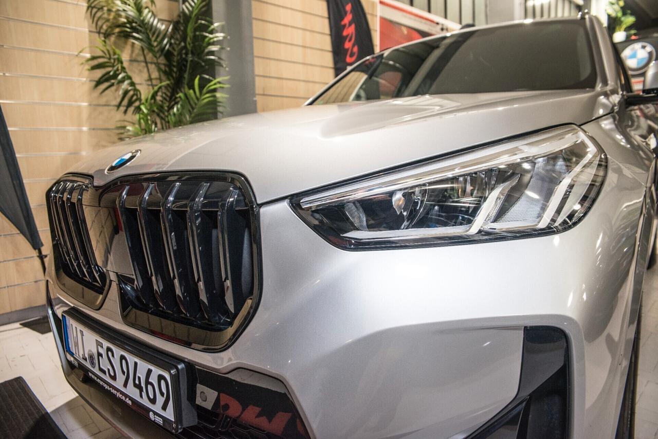 BMW X1 20d MHEV 48V M-SPORT Automatico Virtual Pelle Totale Tetto Panoramico ed elettrico Cerchi da 18 . AUTO - DIREZIONALE BMW -