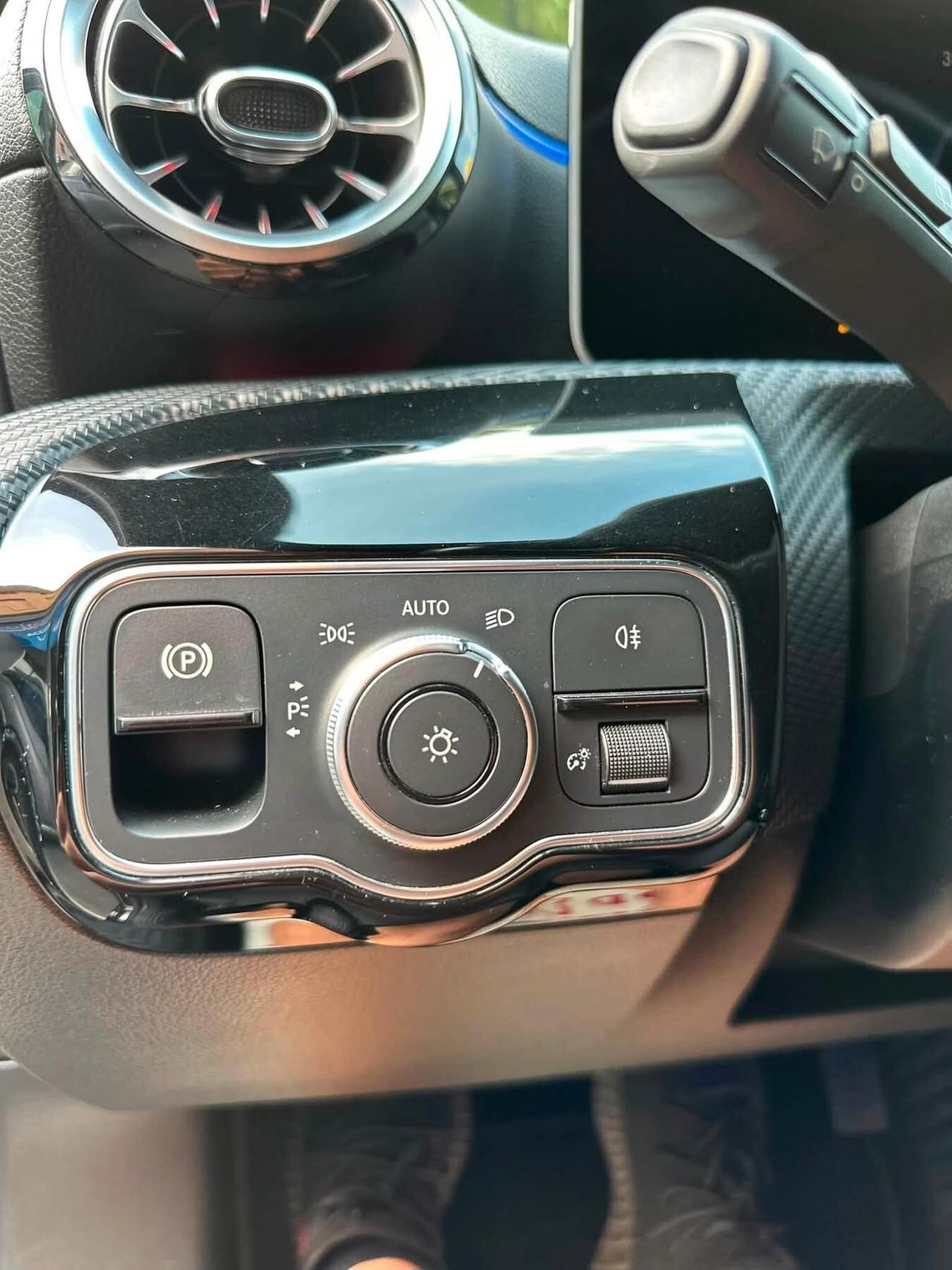 Mercedes-benz A 180 d Premium neopatentati