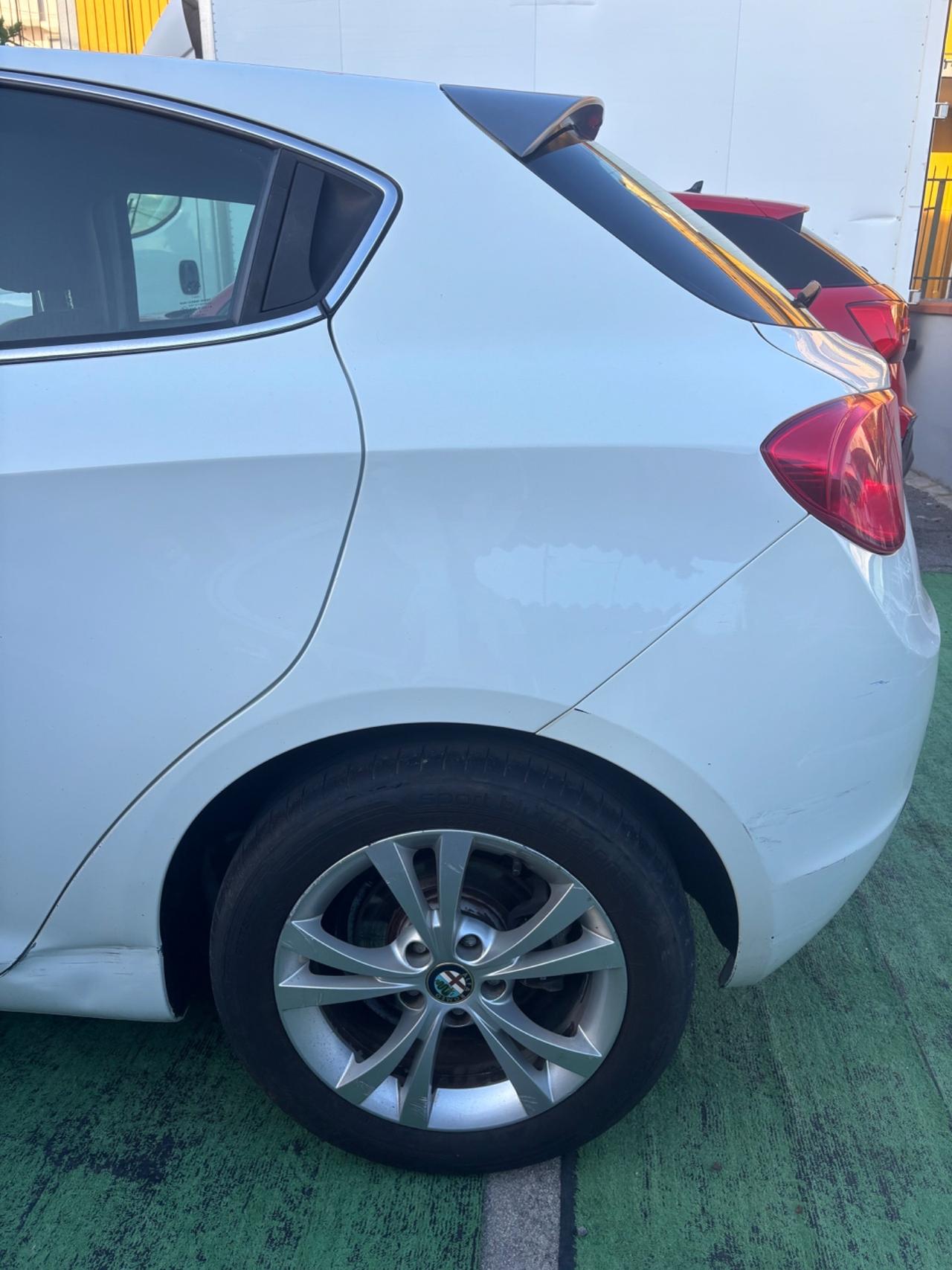 Alfa Romeo Giulietta 1.6 JTDm-2 105 CV