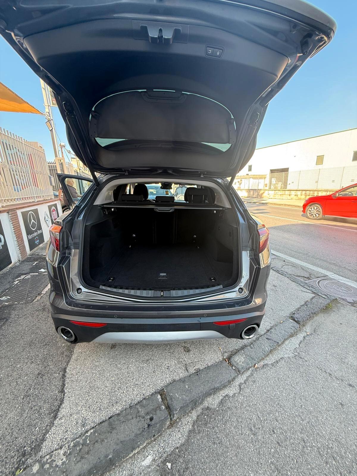 Alfa Romeo Stelvio 2.2 Turbodiesel 190 CV AT8 Q4 Business