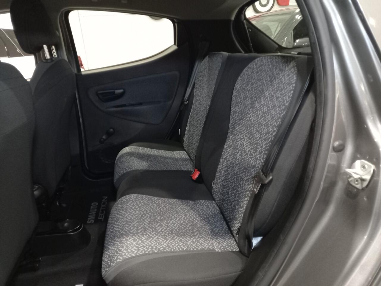 Lancia Ypsilon 1.0 FireFly 5 porte S&S Hybrid Ecochic Gold