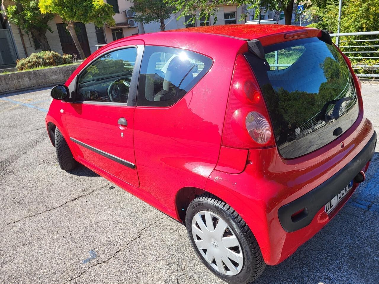 PEUGEOT 107 1,0-UNICA PROPRIETARIA