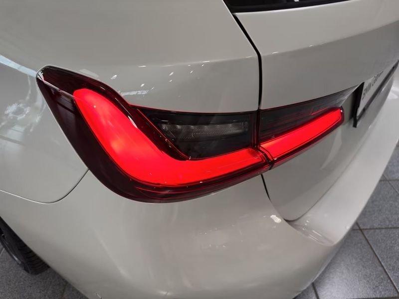 BMW Serie 3 318d 48V MSport Touring auto 18" Camera Live Cockpit