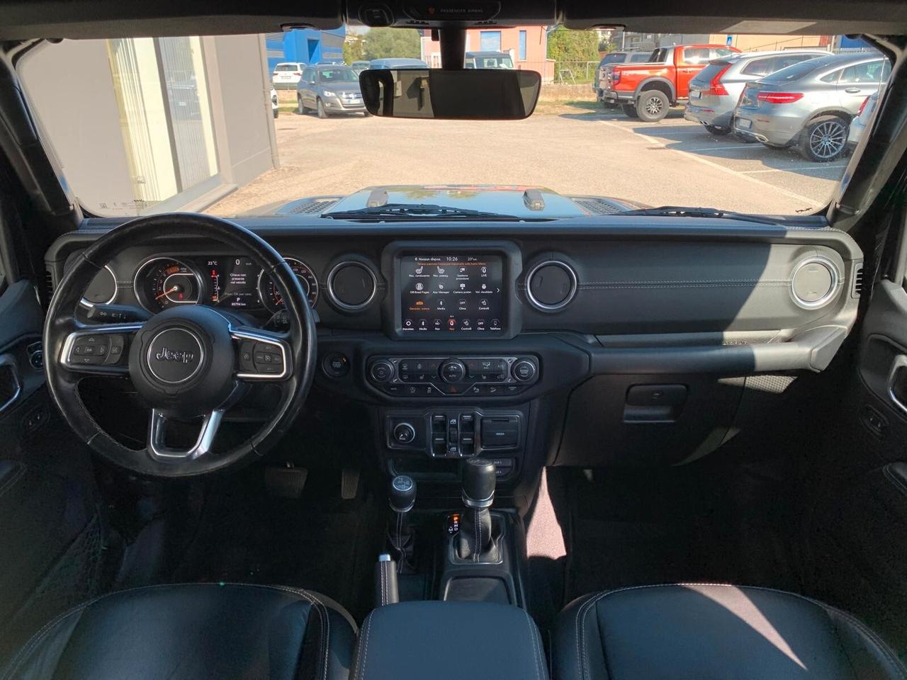 Jeep Wrangler Unlimited 2.2 Mjt II Sahara sky one-touch