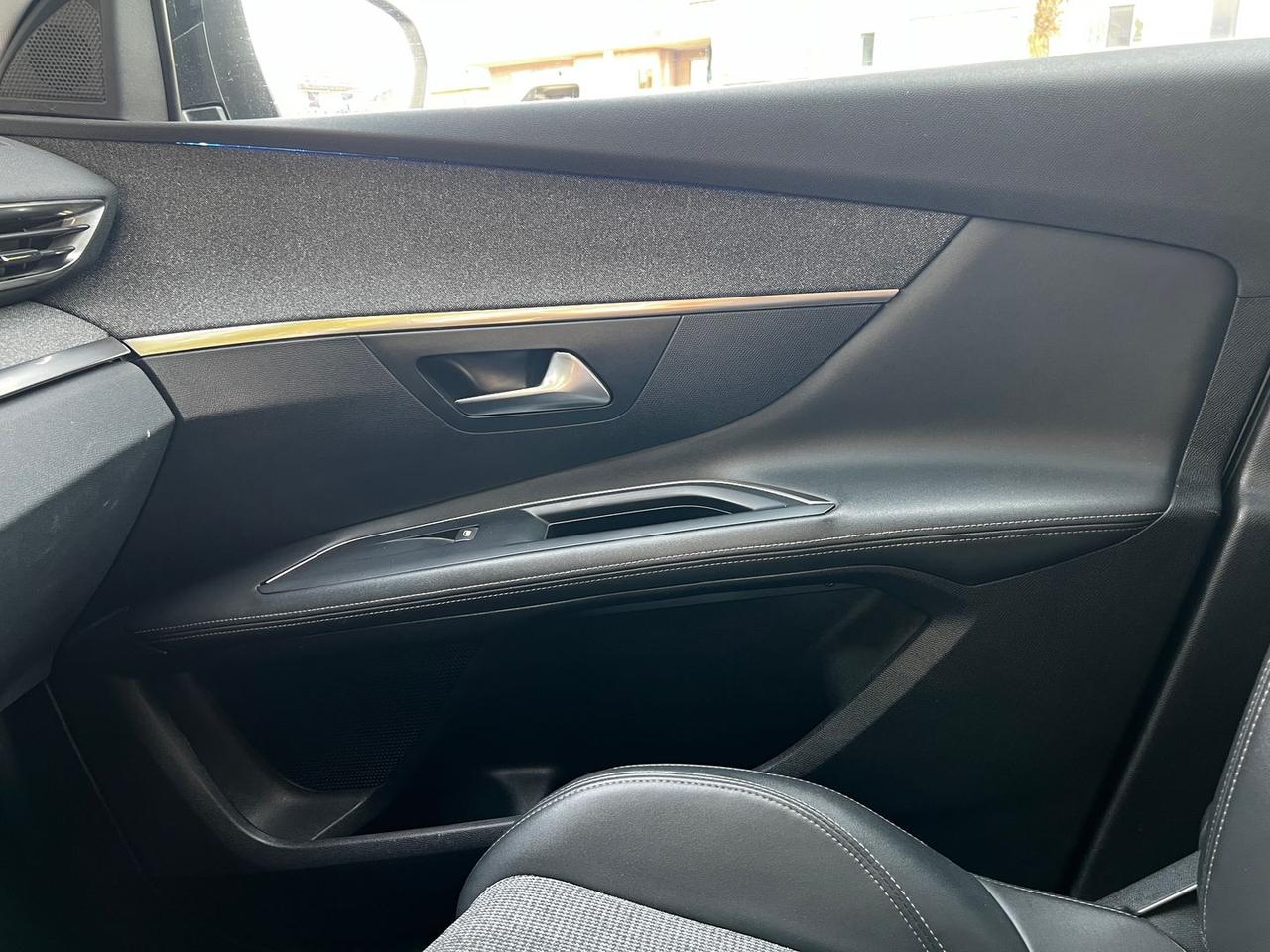 Peugeot 3008 Allure 1.5 Blue H #50577