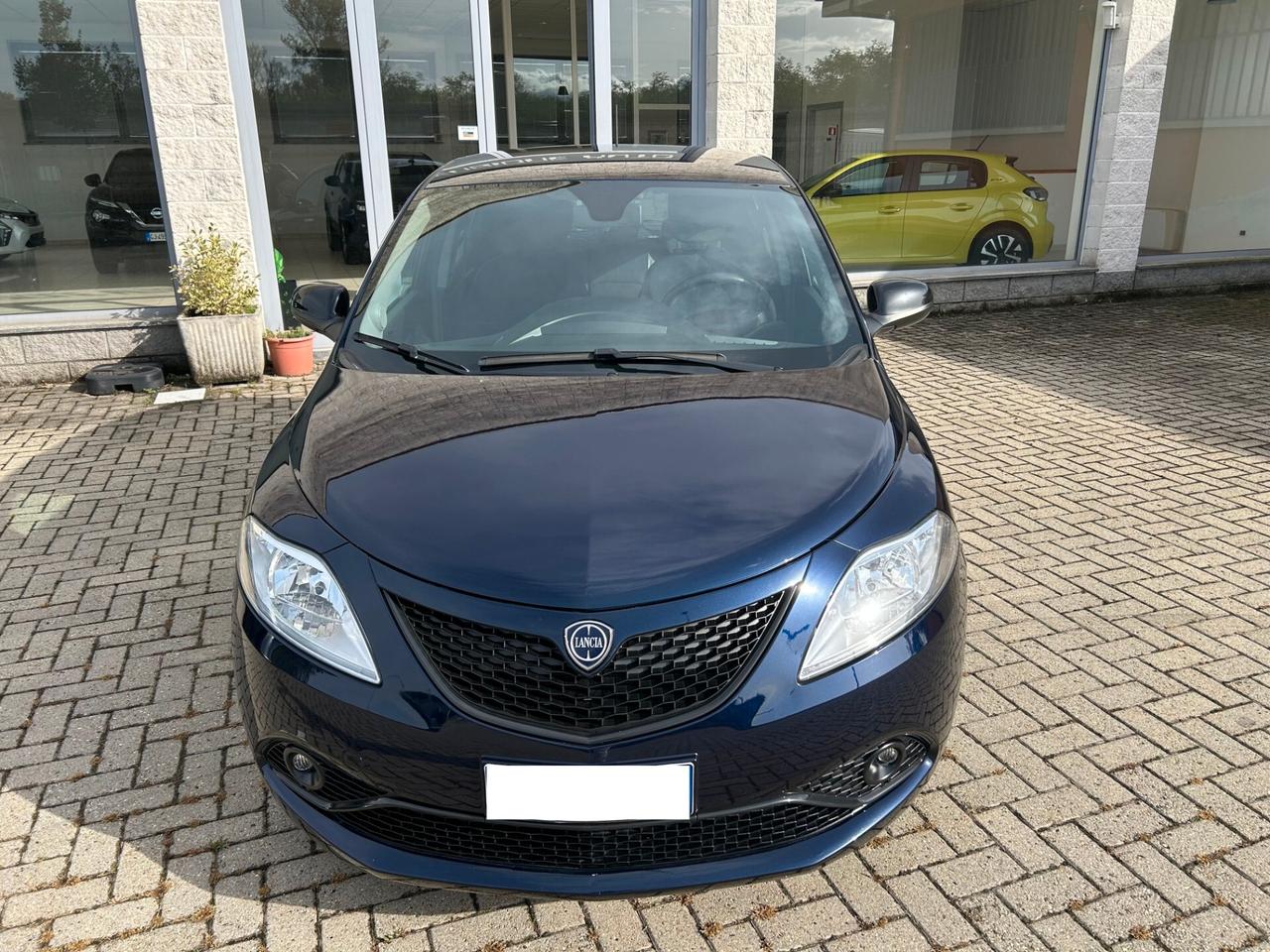 Lancia Ypsilon 1.0 FireFly 5 porte S&S Hybrid Ecochic Gold