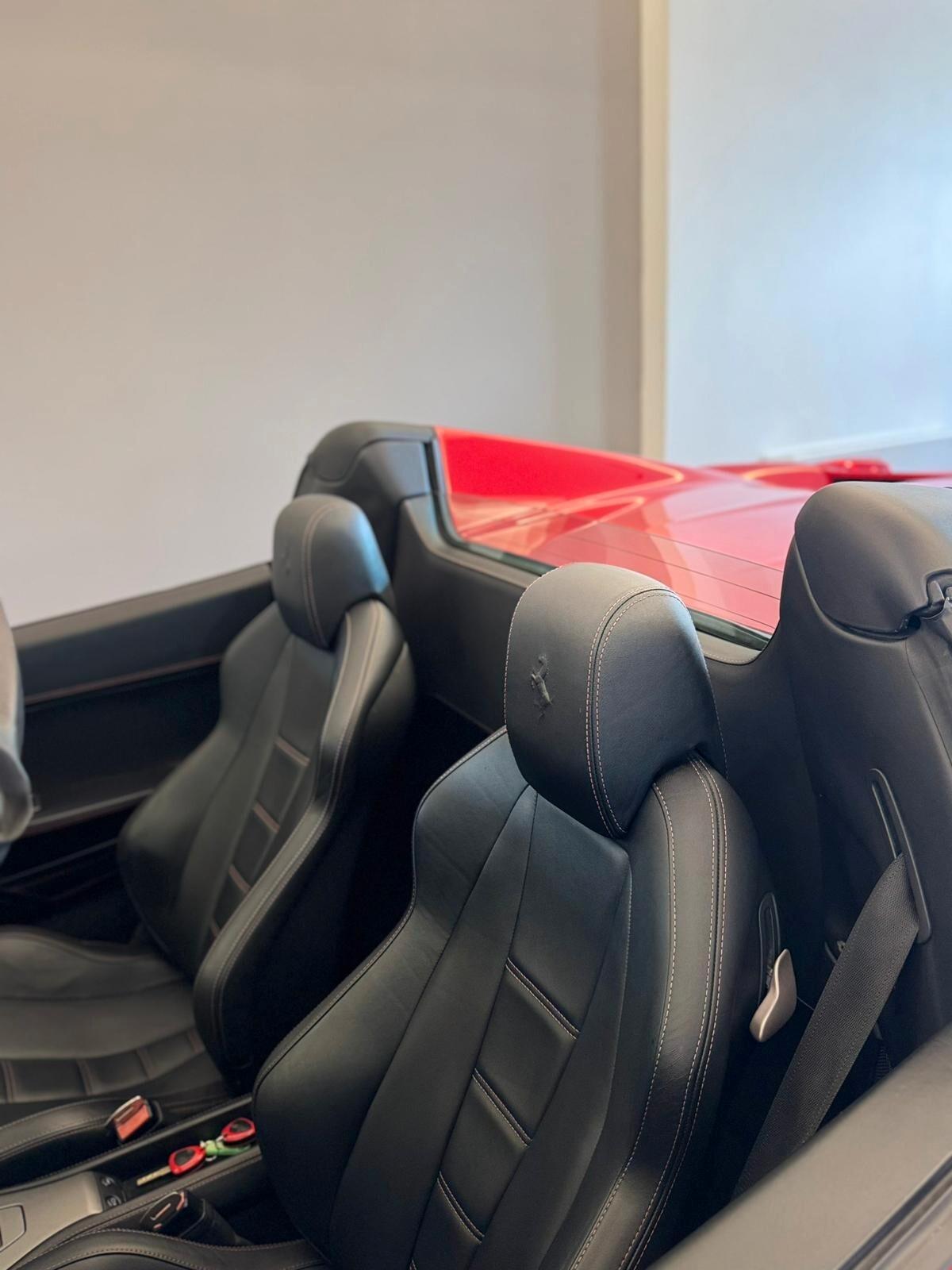 FERRARI 458 SPIDER CAMBIO F1 DCT STRAFULL