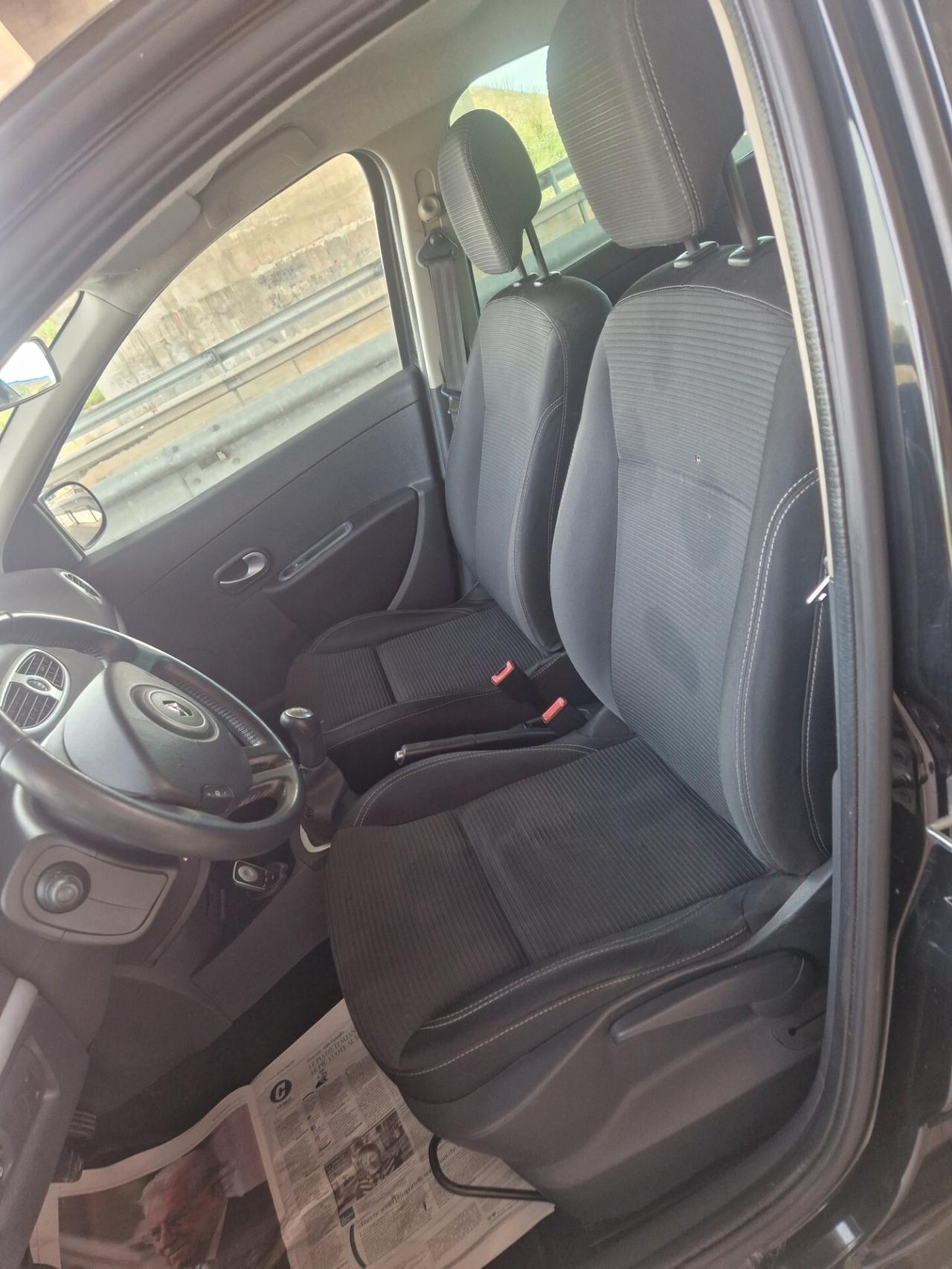 Renault Clio 1.2 16V 5 porte Dynamique