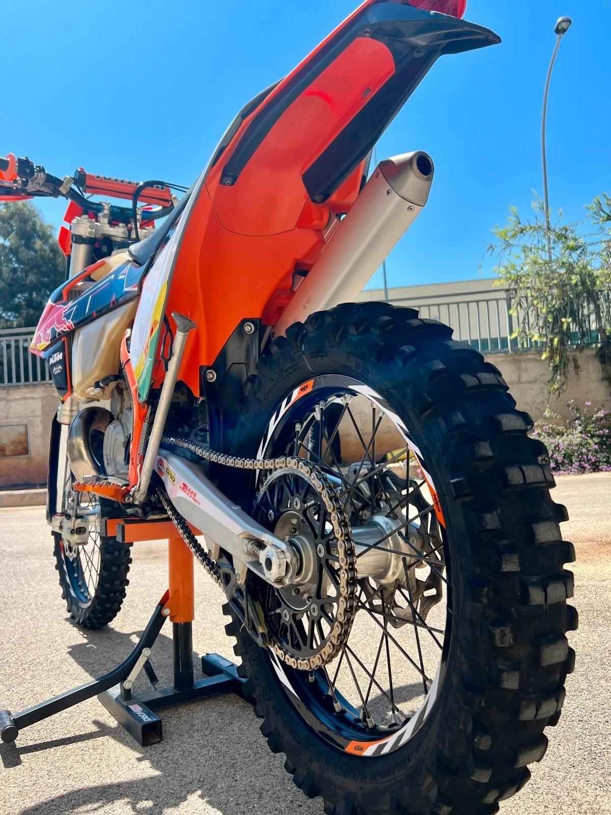 KTM EXC 250 2T TPI TARGATA GUIDABILE CON PATENTE A2 - 2021