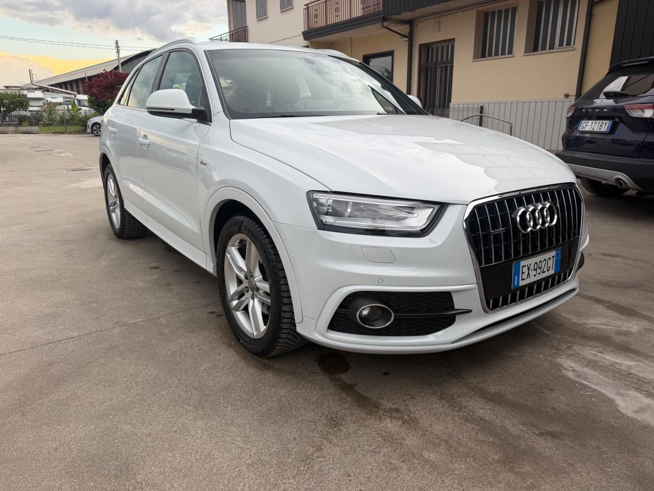 Audi Q3 2.0 TDI quattro S tronic Line Edition plus