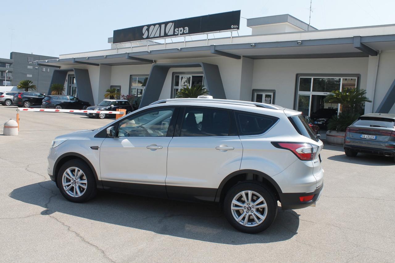 Ford Kuga 1.5 TDCI 120 CV S&S 2WD Powershift Titanium