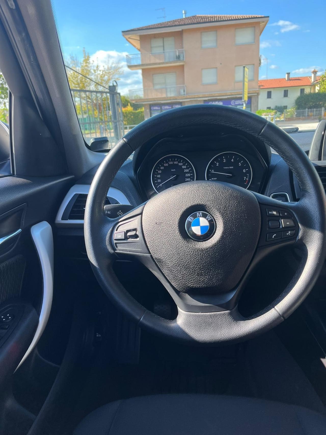 Bmw 114I Neopatentati