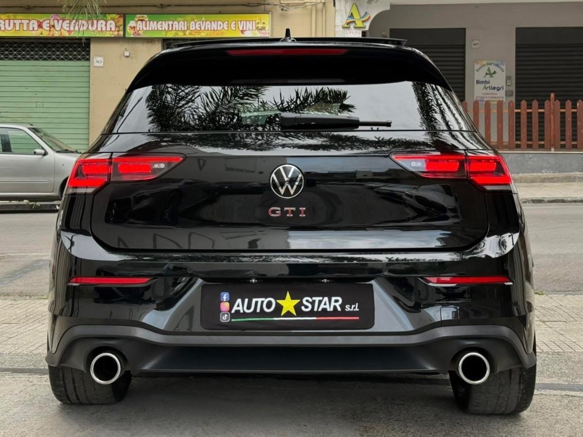 Volkswagen Golf 8.5 GTI 2.0 TSI 265CV