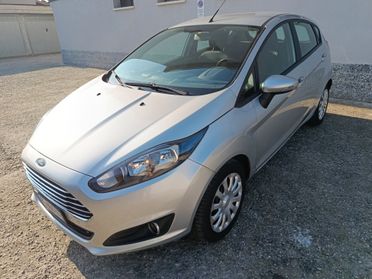 Ford Fiesta 1.5 TDCi 75CV 5 porte Business DOPPIO TRENO PNEUMATICI CON CERCHI